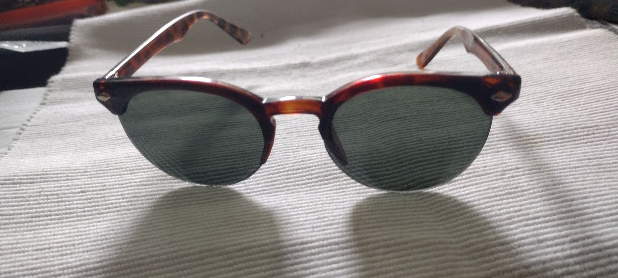 Stare okulary przeciwsloneczne