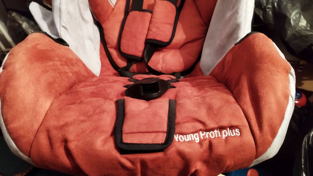 Cadeirinha Ovo Bebe Recaro young Profi plus