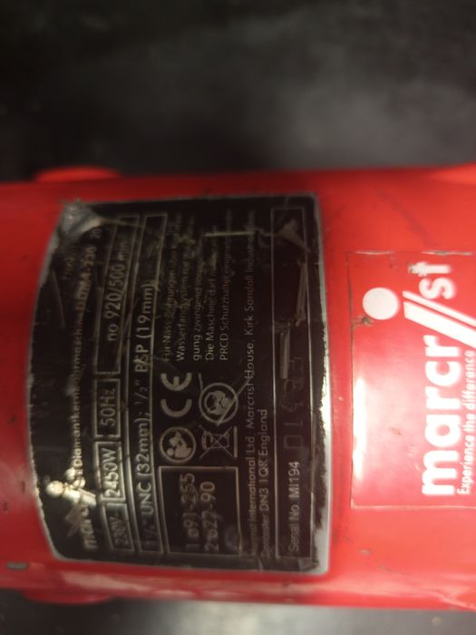 Stojan Wiertnicy Marcrist z obudową.