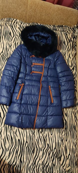 Зимовий пуховик жіночий