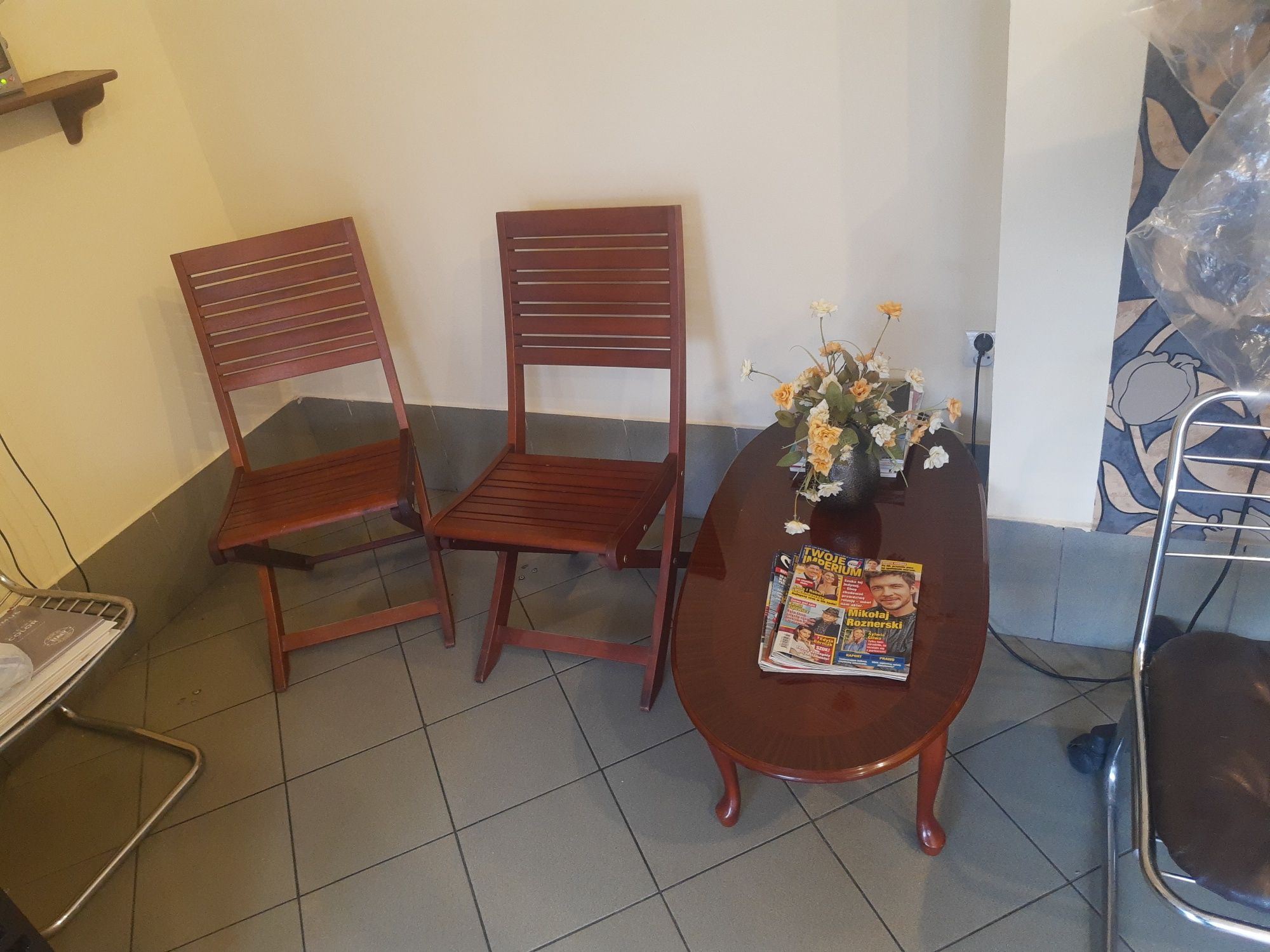 Meble z salonu fryzjerskiego