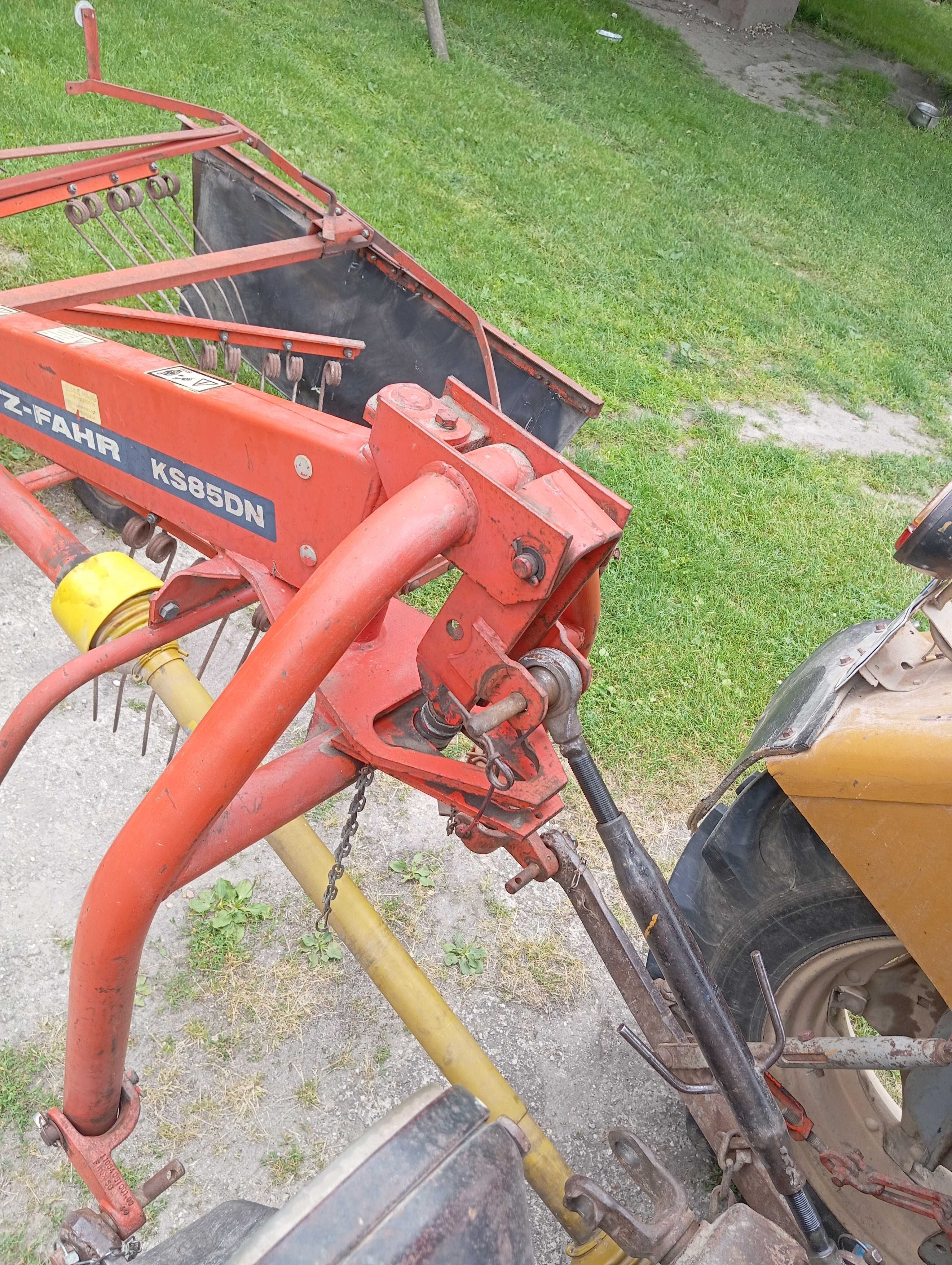 Zgrabiarka DEUTZ-FAHR KS85DN