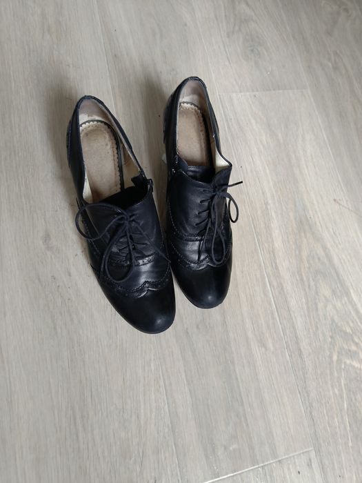 Продам шкіряні туфлі