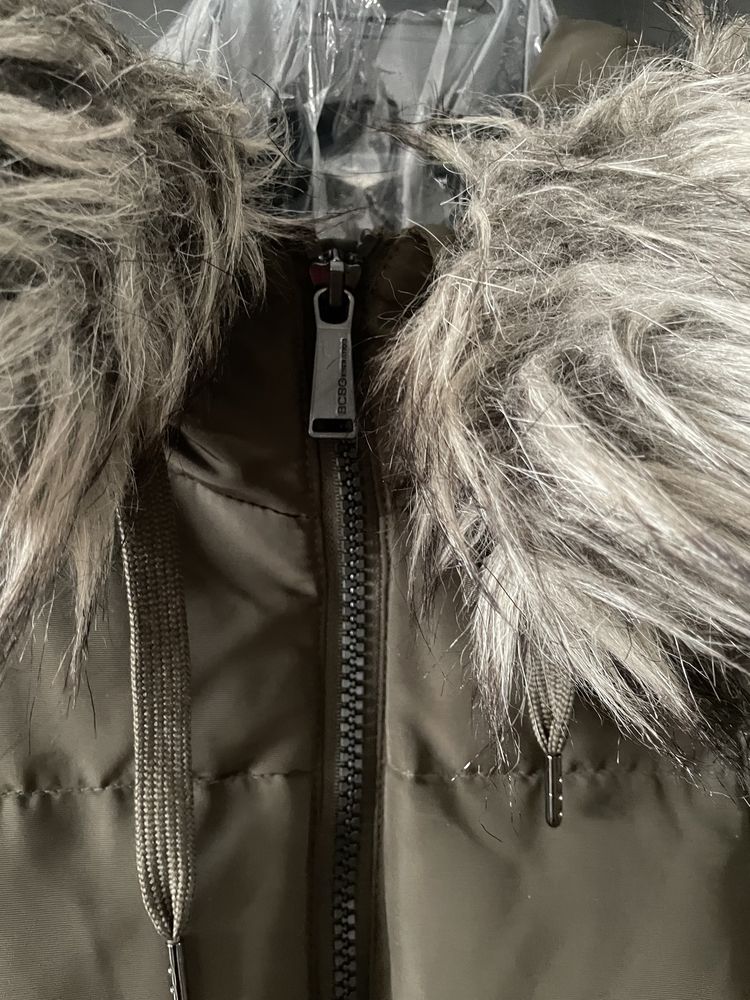 Пальто зимове, середньої довжини, з капюшоном BCBGeneration