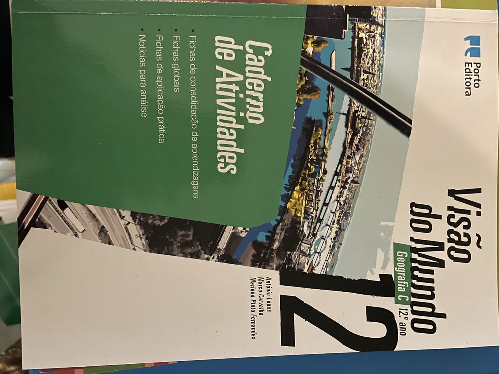 Cadernos atividades - livros escolares
