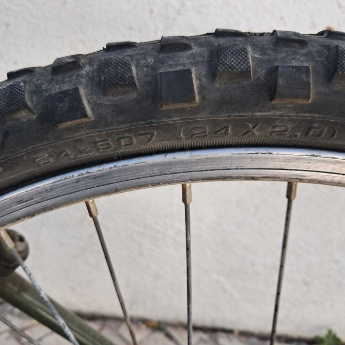 Bicicleta Decathon Pneu 24