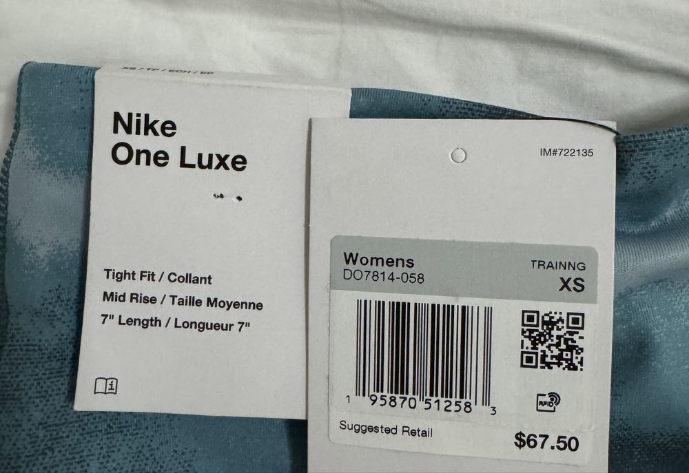 Krotkie spodenki legginsy shorty kolarki Nike