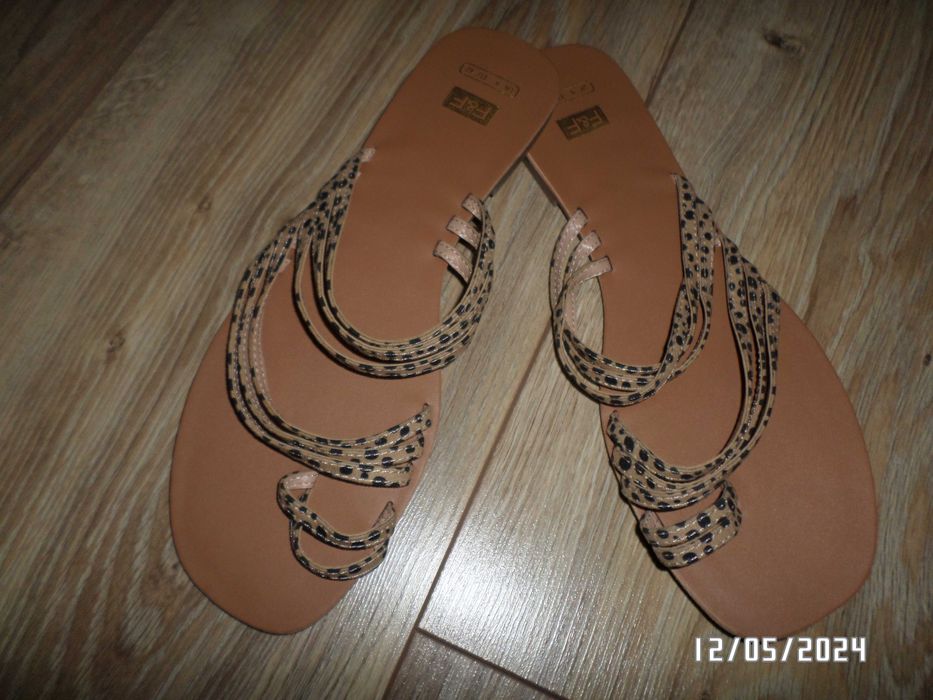 firmowe japonki damskie -F&F-rozmiar-42-NOWE