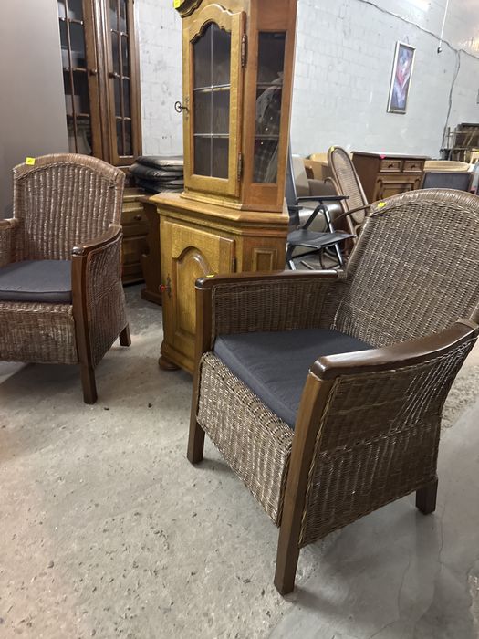 Крісла з натурального ротангу, з деревом Німеччина