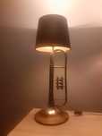 Lampa stołowa, instrumenty, trąbki
