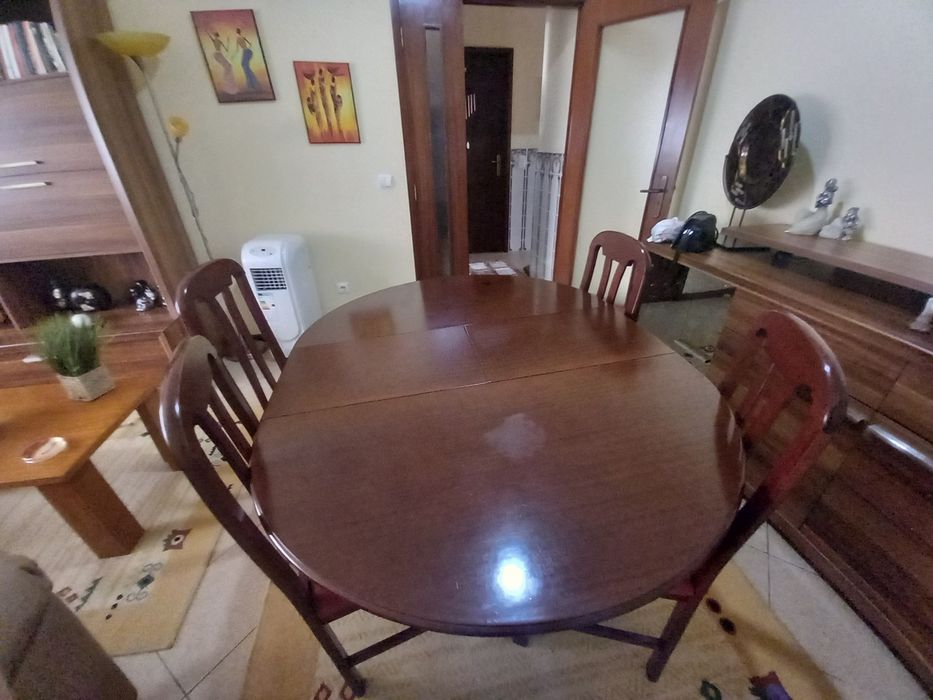 Mesa e cadeiras para venda