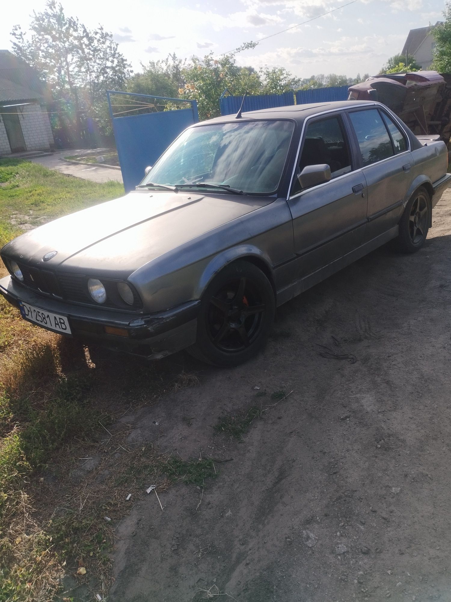 Продам бмв е30 на ходу