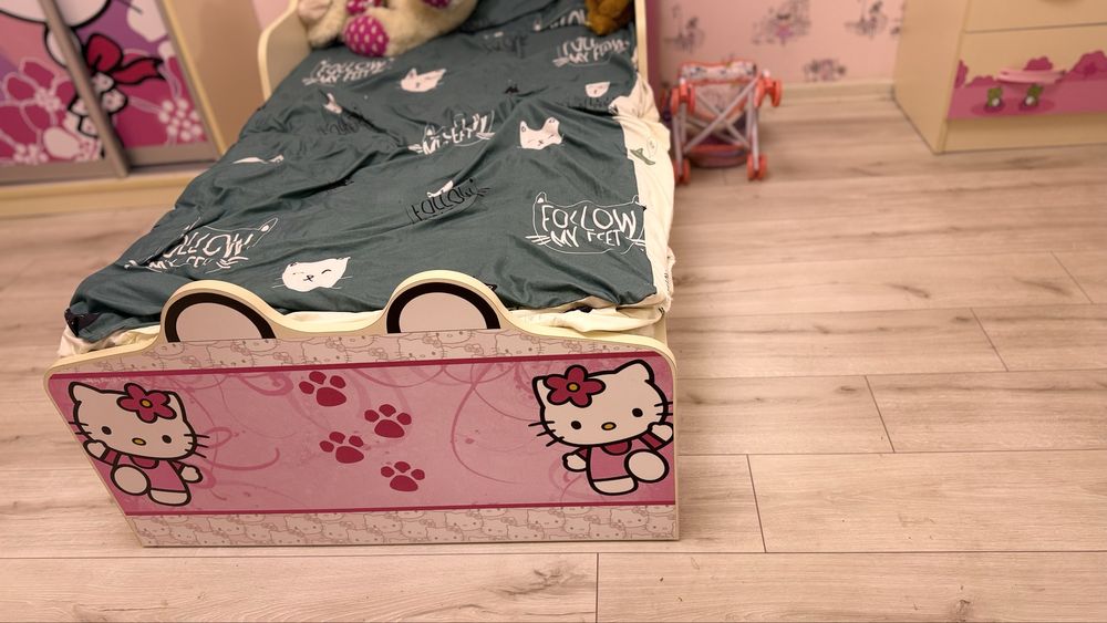 Дитяча кімната hello kitti