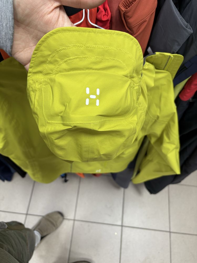 Жіноча Легка Мембрана куртка для бігу/трейлу Haglofs L.I.M Tempo Trail