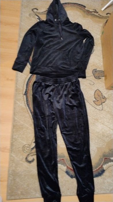 Dres welurowy rozmiar L