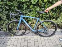 Rower gravel KROSS Esker 1.0 M21 28 cali męski Niebiesko-zielony