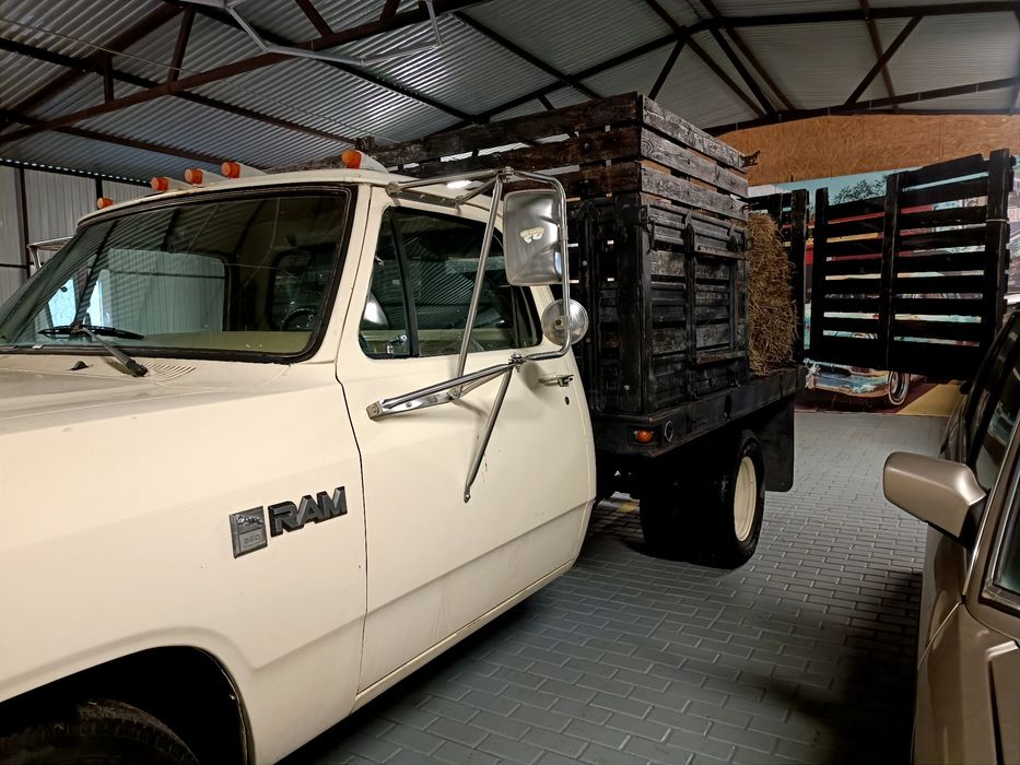 Dodge Ram 5.9 V8 pickup. Faktura VAT