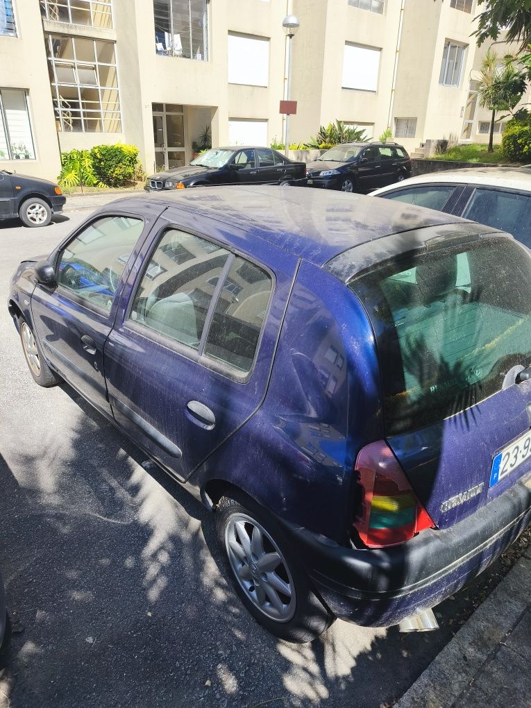 Vendo Renault clio 1.2 a gasolina