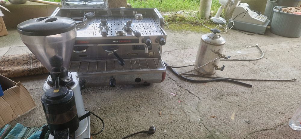 Maquina cafe profissional La Cimbali M22 Premium