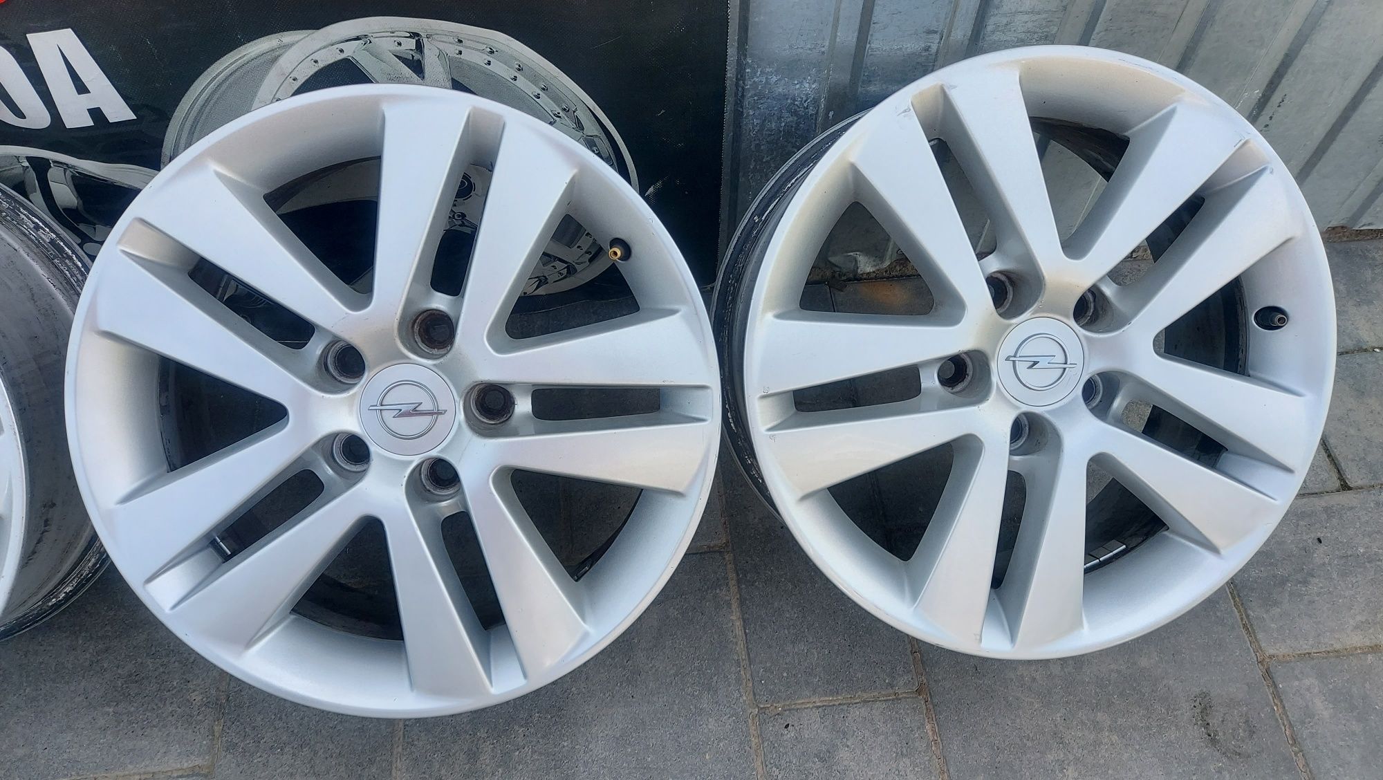 Alufelgi 16 cali 5x110 Opel Zafira Astra Vectra