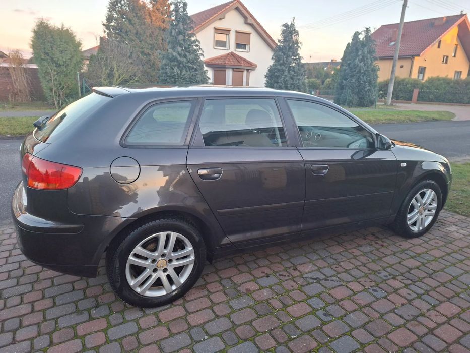 Audi A3 Sportback Benzyna 1.6 MPi Sportback