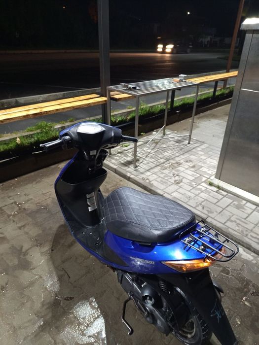 Продам скутер Suzuki address V50