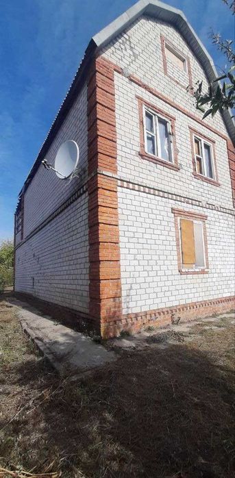 ПРОДАМ в с. Базалиевка кирпичный 2х этажный дом с мансардой, 134 кв.м