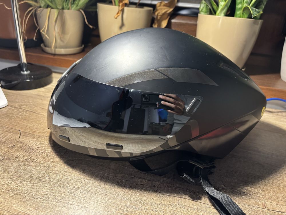 Kask rowerowy Giro z systemem MIPS roz.M