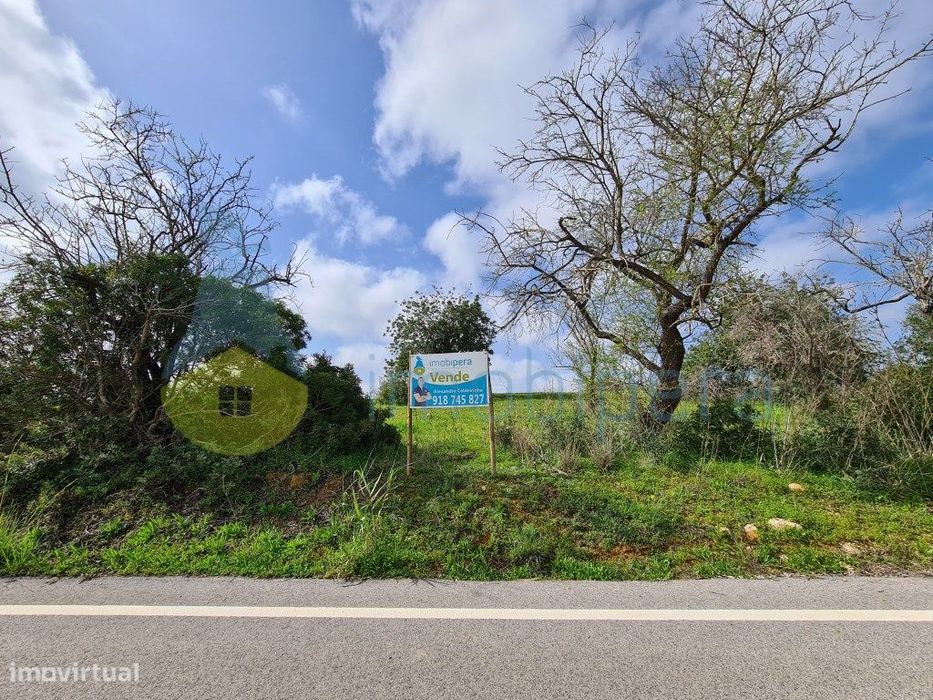 Terreno rústico com 14550 m2 em Albufeira, com boa exposição solar...