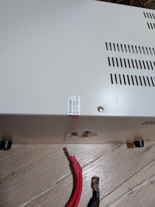 ДБЖ , інвертор Volt Polska SINUS PRO 2200E