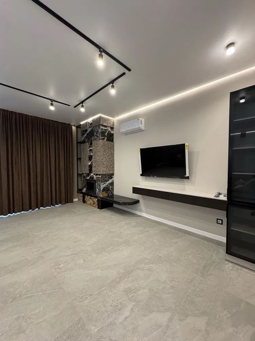 Продаж таунхаусу в районі Садовий