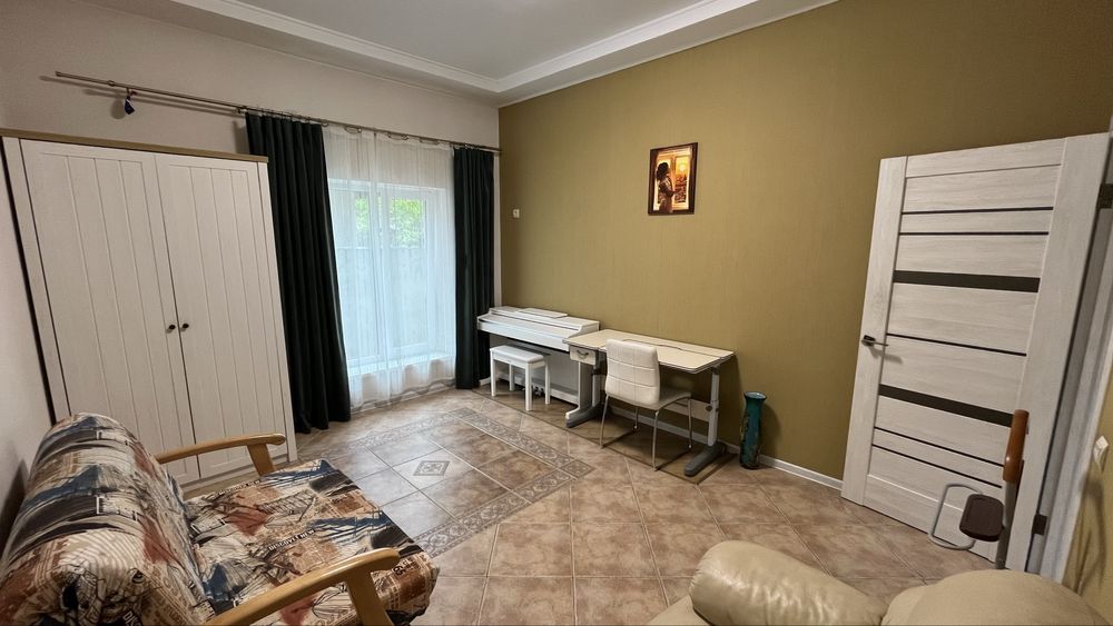 Продаж будинку по вулиці Капальська