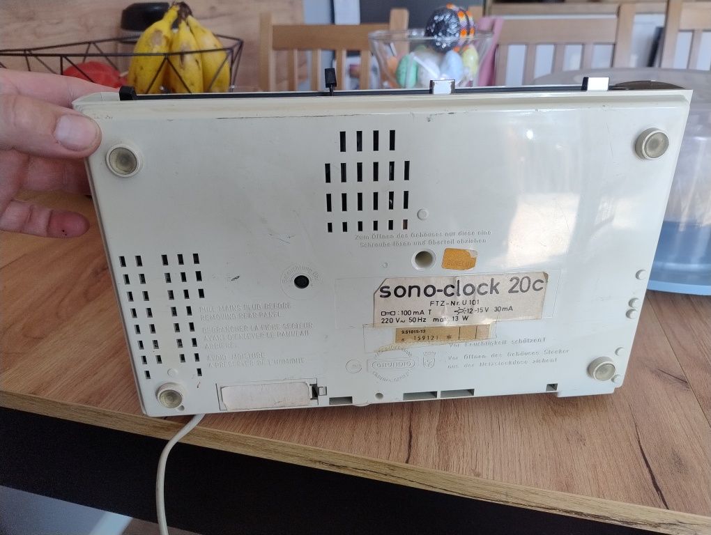 Radio budzik zegar klapkowy Grundig sono-clock 20c