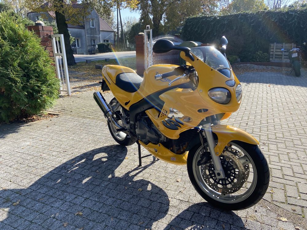 Triumph Sprint RS 955i Zadbany Oryginał Dodatki Transport Polecam