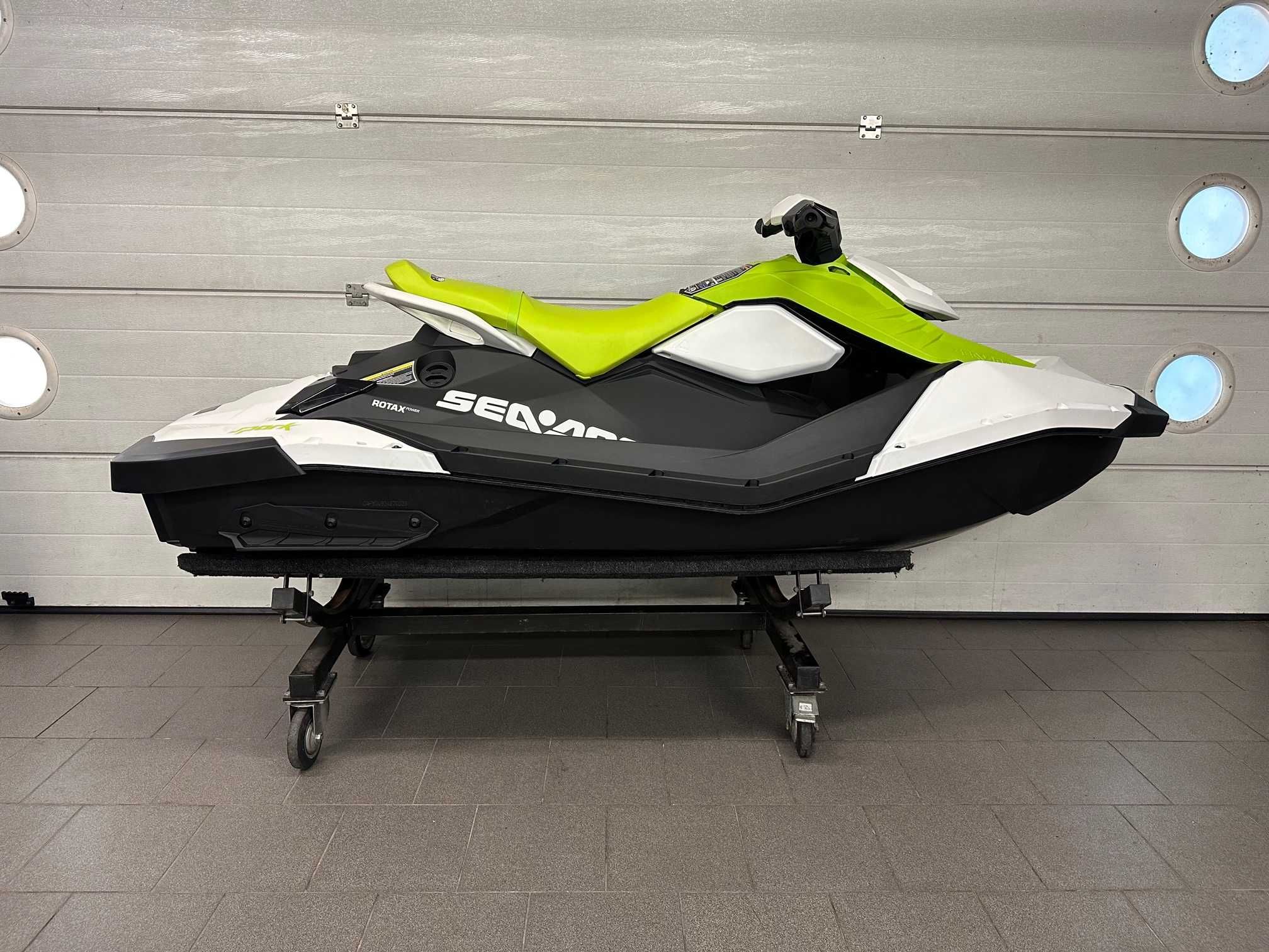 Skuter wodny Seadoo Sea doo SPARK  NOWY 2023 Kadłub kompletny !!