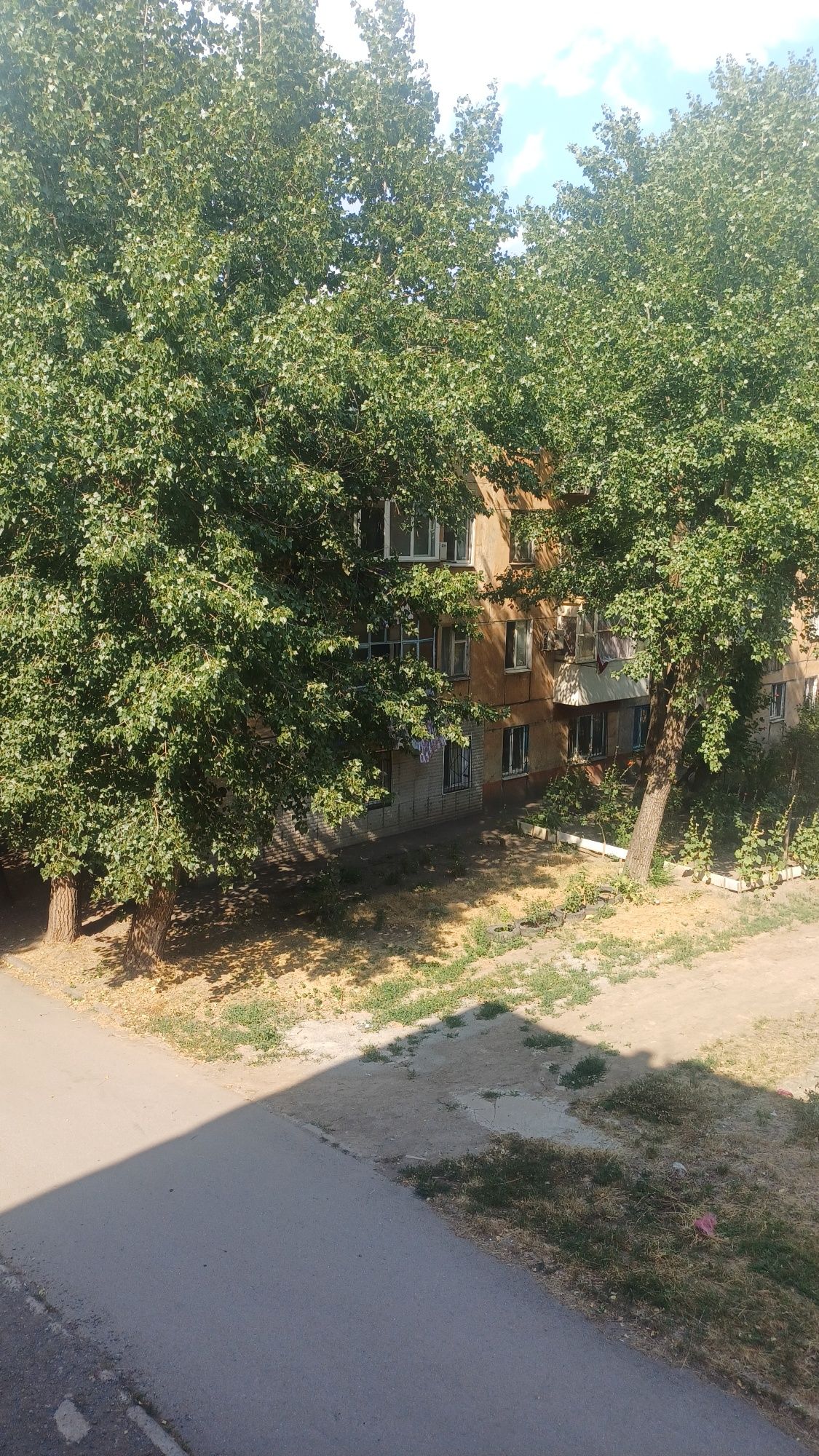 Продам 2х комн квартира у. Вокзальная Оптовый рын. Червоная Металлург!