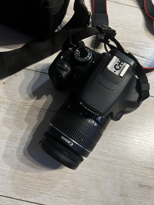 Фотоаппарат Canon eos 1200D + линза 18-55mm
