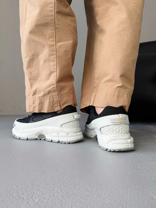 Nike Zoom Vomero - біло чорні
