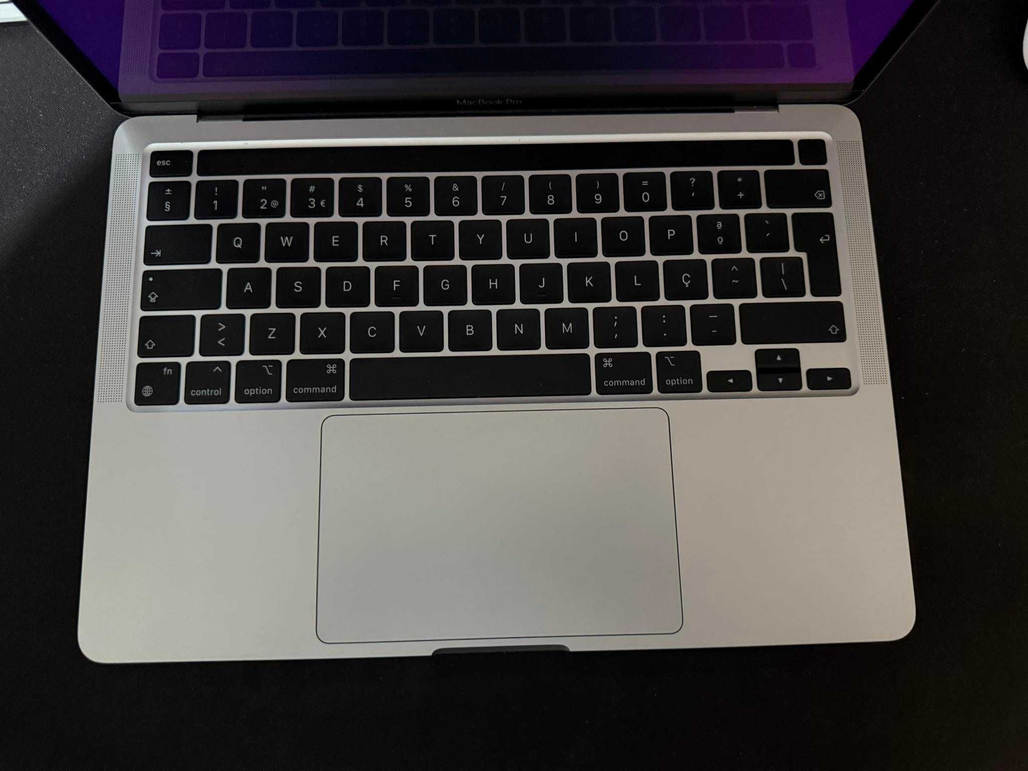 MACBOOK PRO M2 Cinzento + Rato Apple
