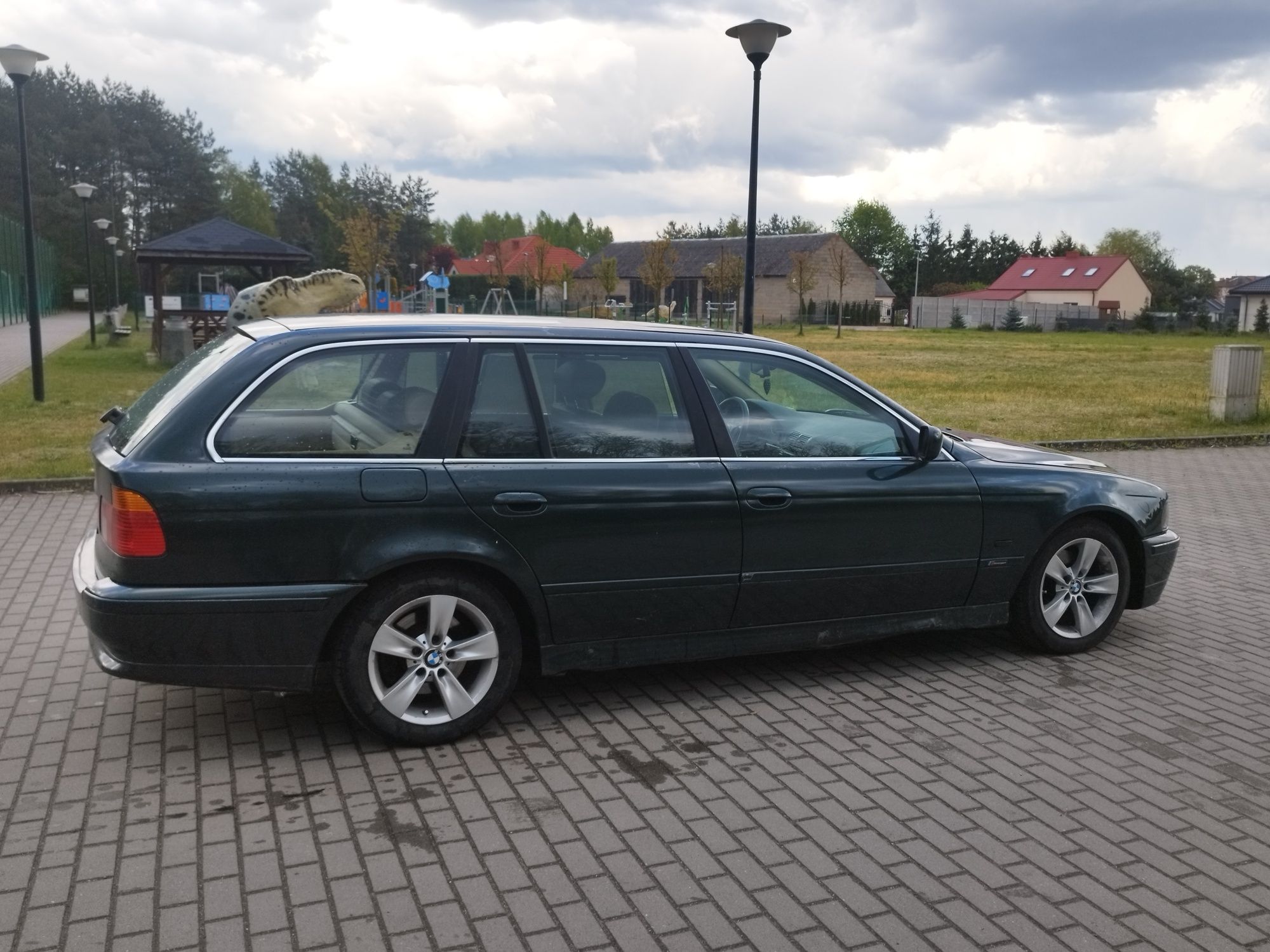 BMW E39 2003 rok M57 bogata opcja  możliwa zamiana