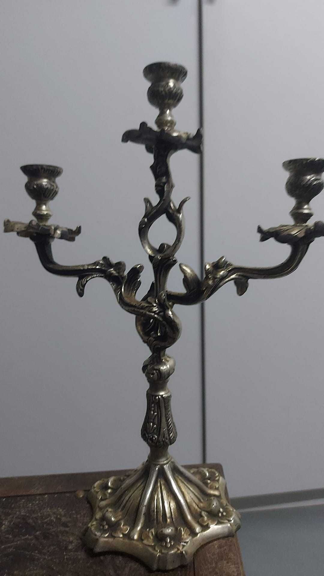 Castiçais antigos