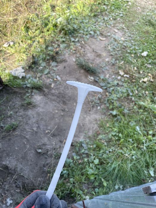 Dyble do styropianu * kołki * 20 cm * metalowy trzpien