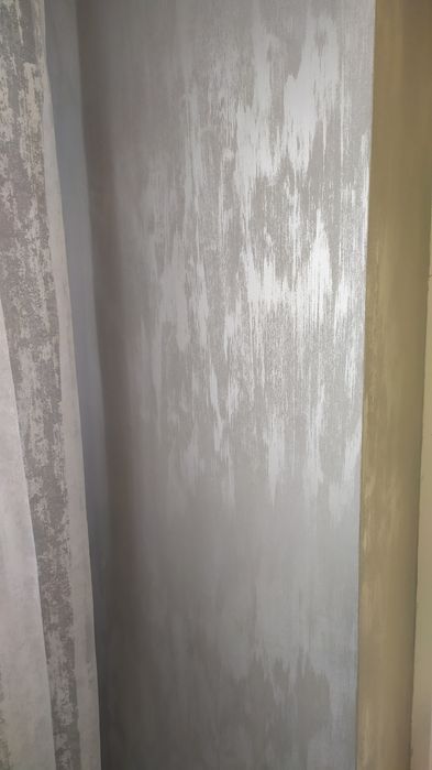 Нанесення декоративної штукатурки