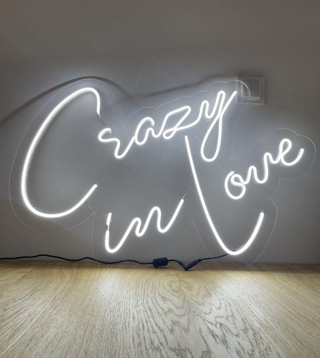 Neon napis neonowy Crazy in Love