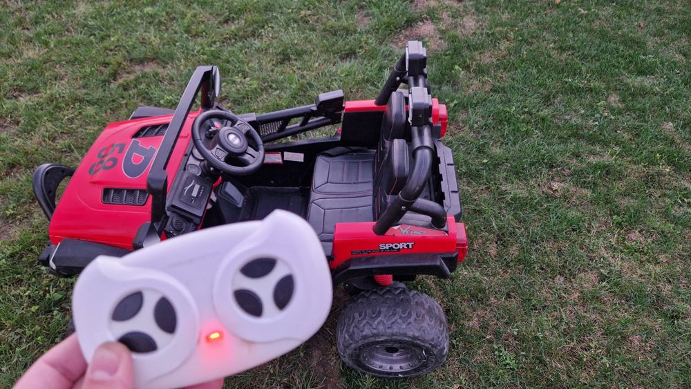 Jeep criança eléctrico