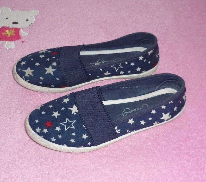 Granatowe Tenisówki Magic Lady CCC roz. 31 Wkł. 19 cm Buty Gwiazdki