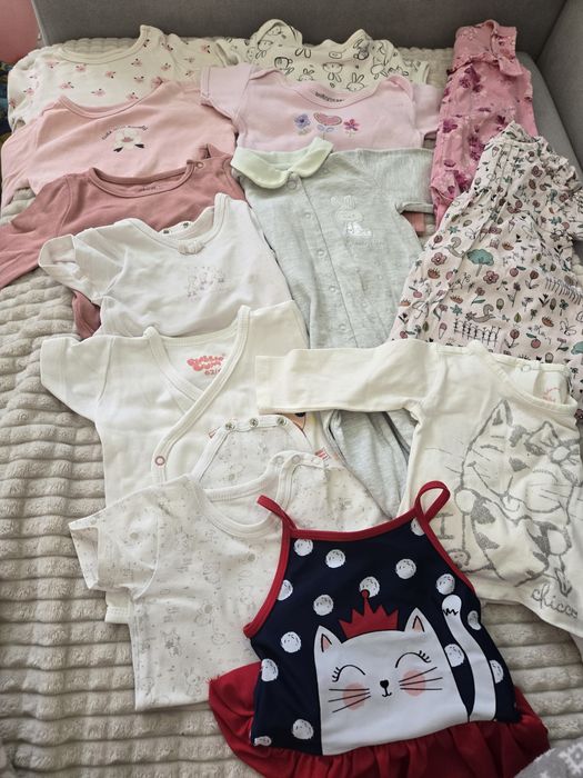 Одяг для дівчинки новонародженого