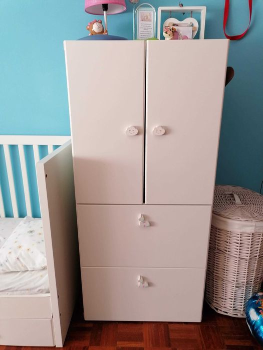Conjunto quarto criança STUVA roupeiro + berço + armário arrumação