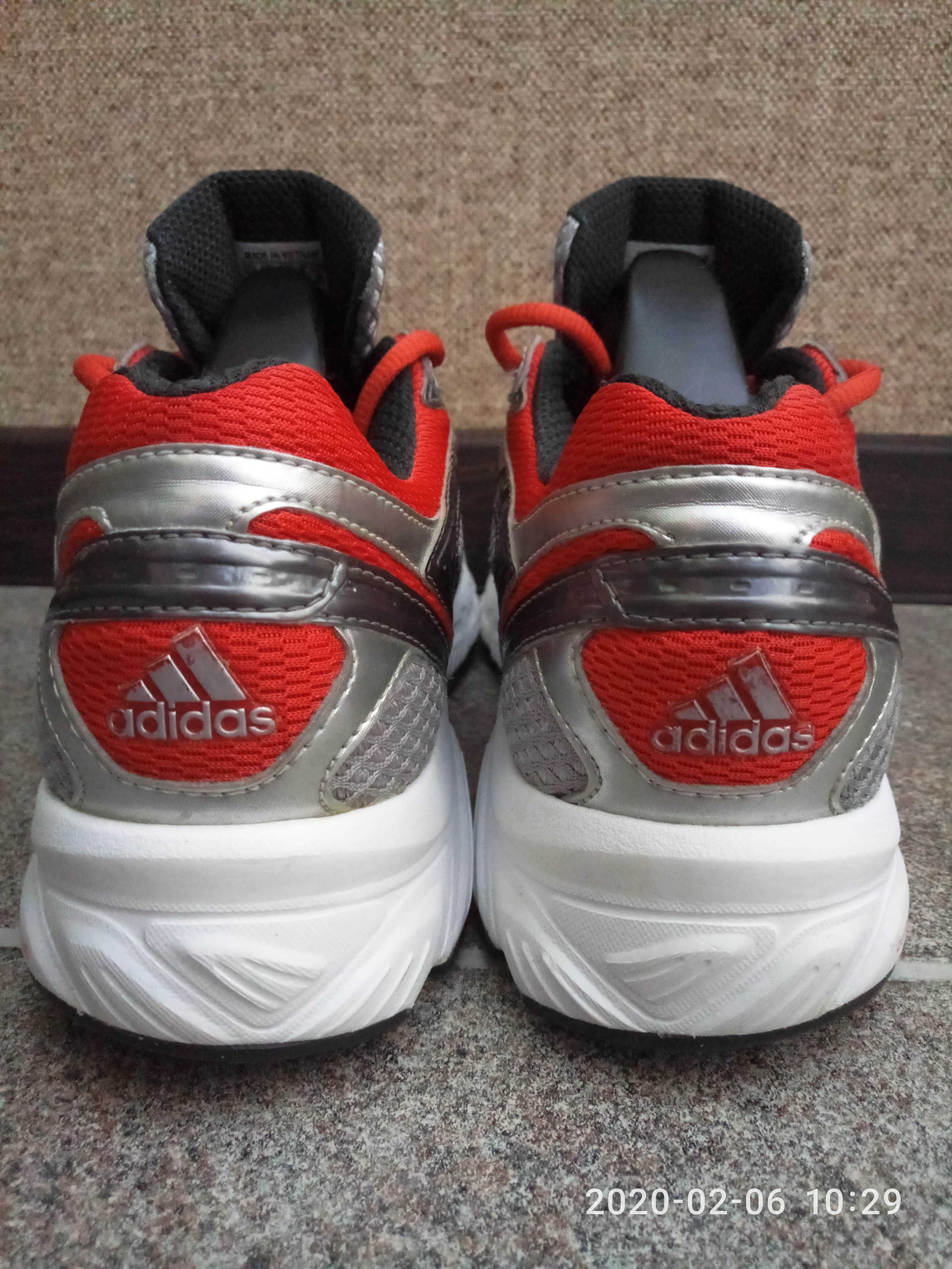 Adidas кроссовки (оригинал) р. 40.5, стелька 25.5 см. красивый  дизайн