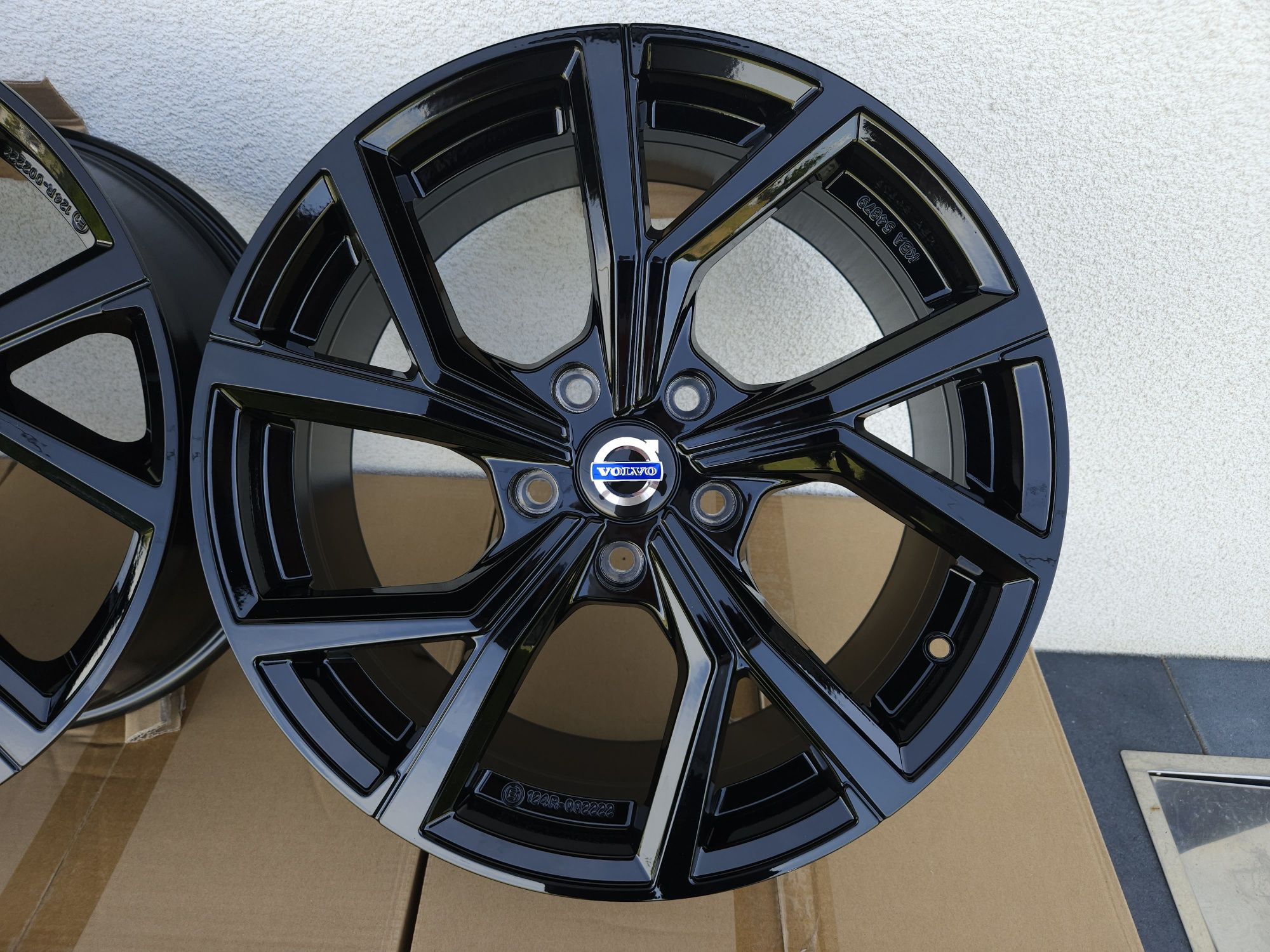 VOLVO 17 " Nowe 5x108 S60 V40 V60 C30 V70 S80 S40 V50 Felgi Czarne